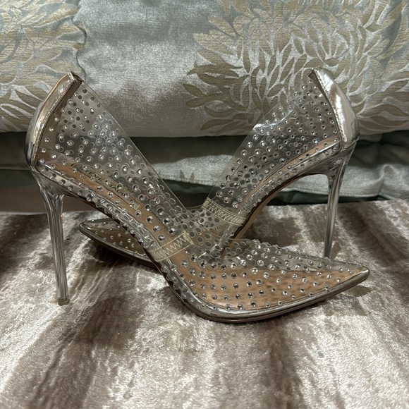 Steve Madden clear rhinestone heels. Size 6.5‎ in women’s. - Picture 3 of 6